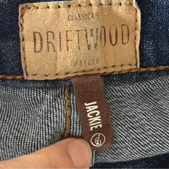 Driftwood Jackie Floral Embroidered Mid-rise Skinny Jeans Dark Wash Denim Sz 31 - Picture 9 of 10